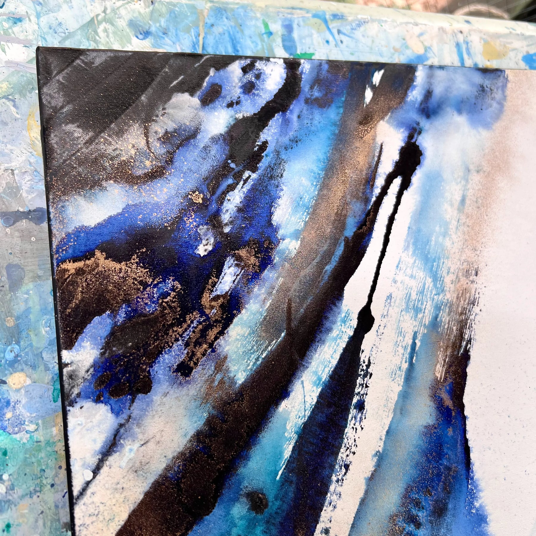 CLARITY - UNIVERSE 2403311